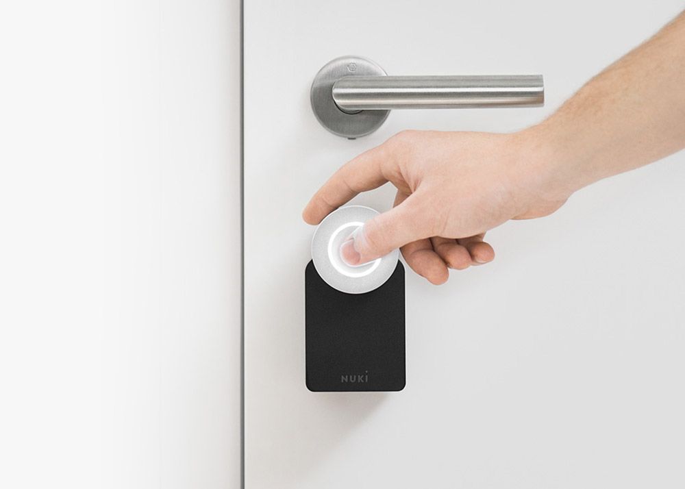 Con NUKI SMART LOCK convierte tu cilindro de alta seguridad en un sistema de control inteligente desde tu teléfono 